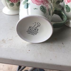 Vintage home trend cups